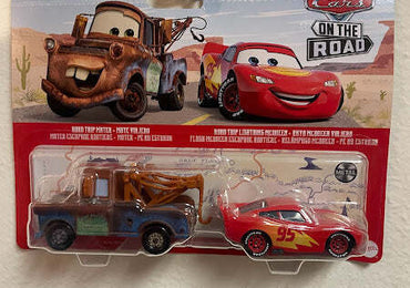 Disney Pixar Cars on the Road 2022 Road Trip Mater and Lightning